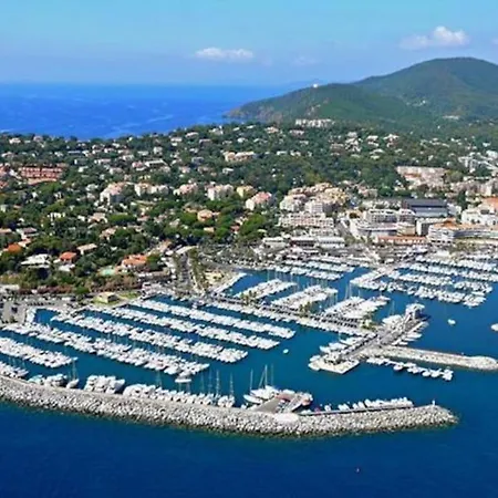 Daire Vue Mer Climatise 2 Chambres. Cavalaire-sur-Mer