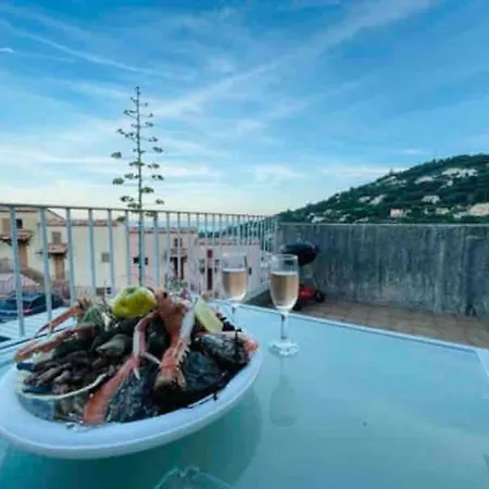 Vue Mer Climatise 2 Chambres. Cavalaire-sur-Mer